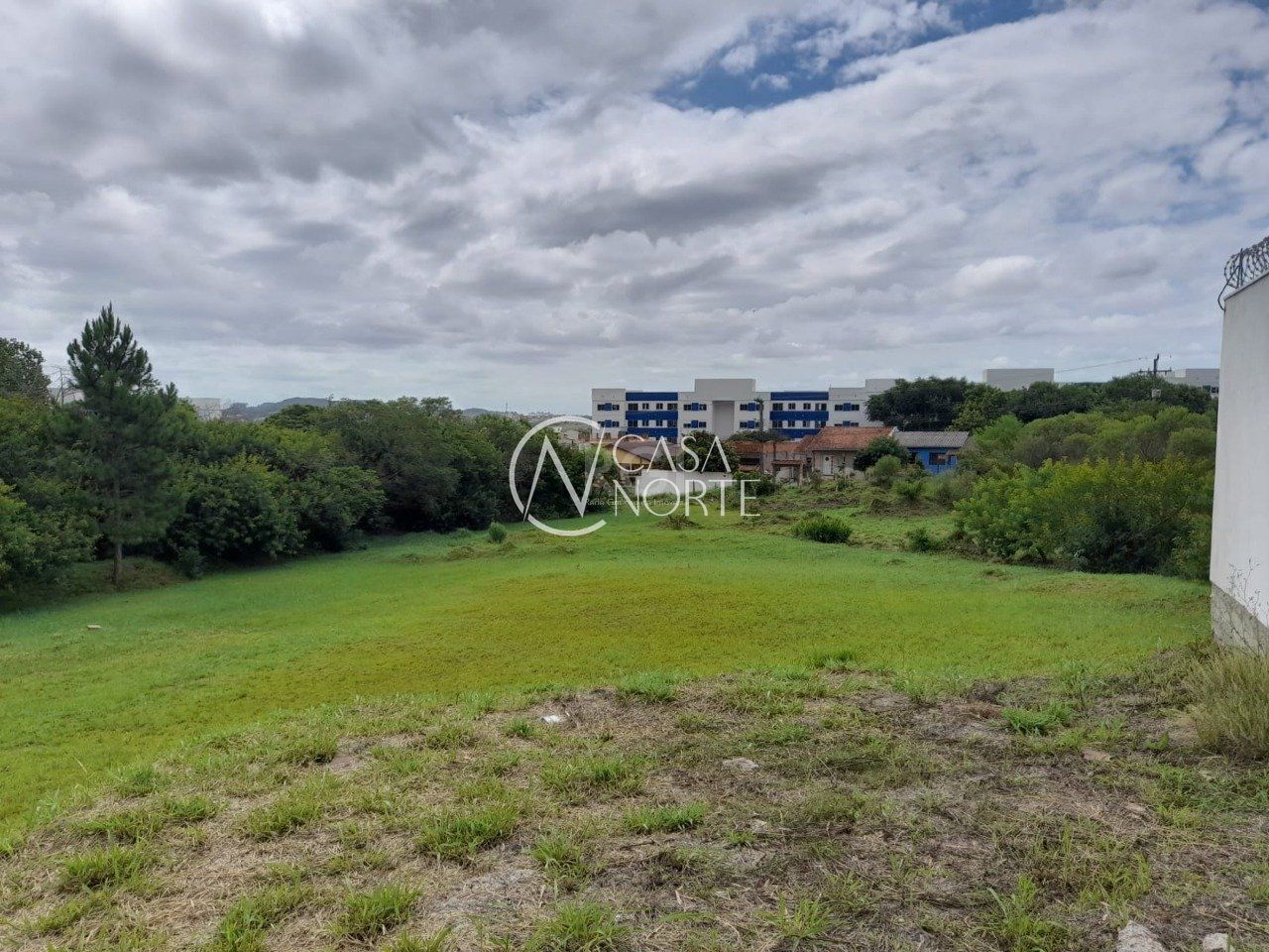 Terreno à venda  com 601m², Rua Antônio Ávila Nunes no bairro Vila Nova em Porto Alegre