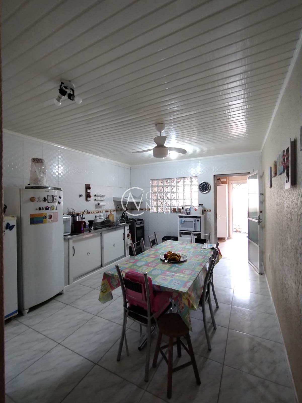 Casa à venda com 5 quartos, 250m², 1 suíte, 3 vagas, Rua Álvaro Pedro da Rosa no bairro Aberta dos Morros em Porto Alegre