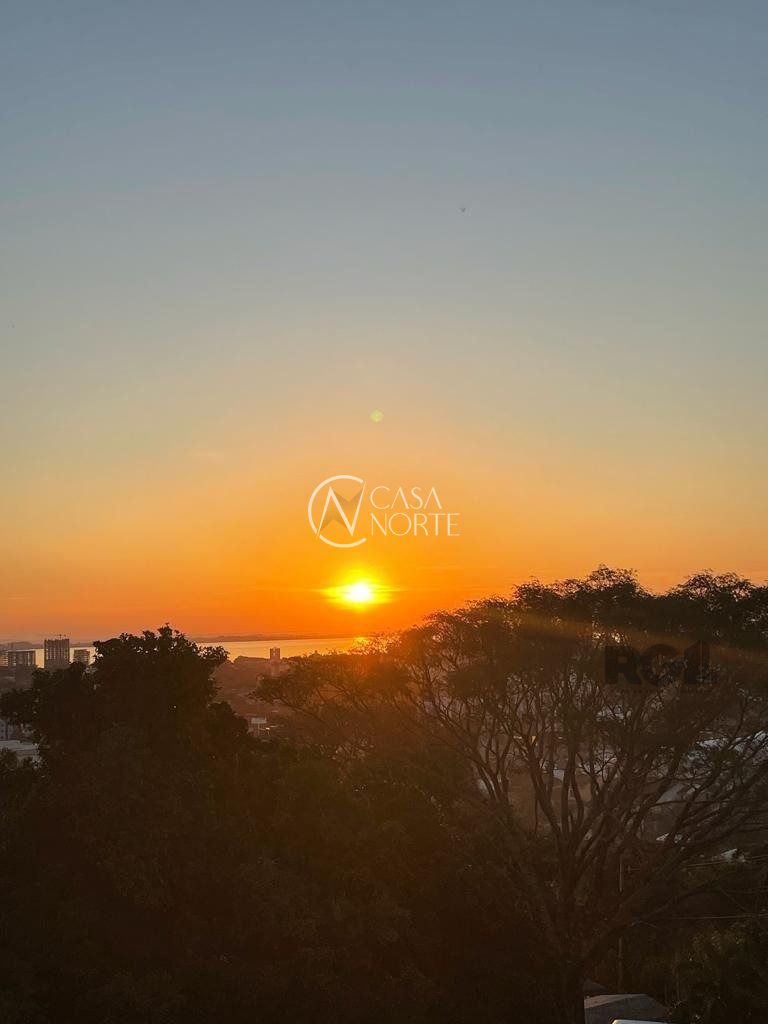 Terreno à venda  com 217m², Rua Alcebíades Antônio dos Santos no bairro Nonoai em Porto Alegre