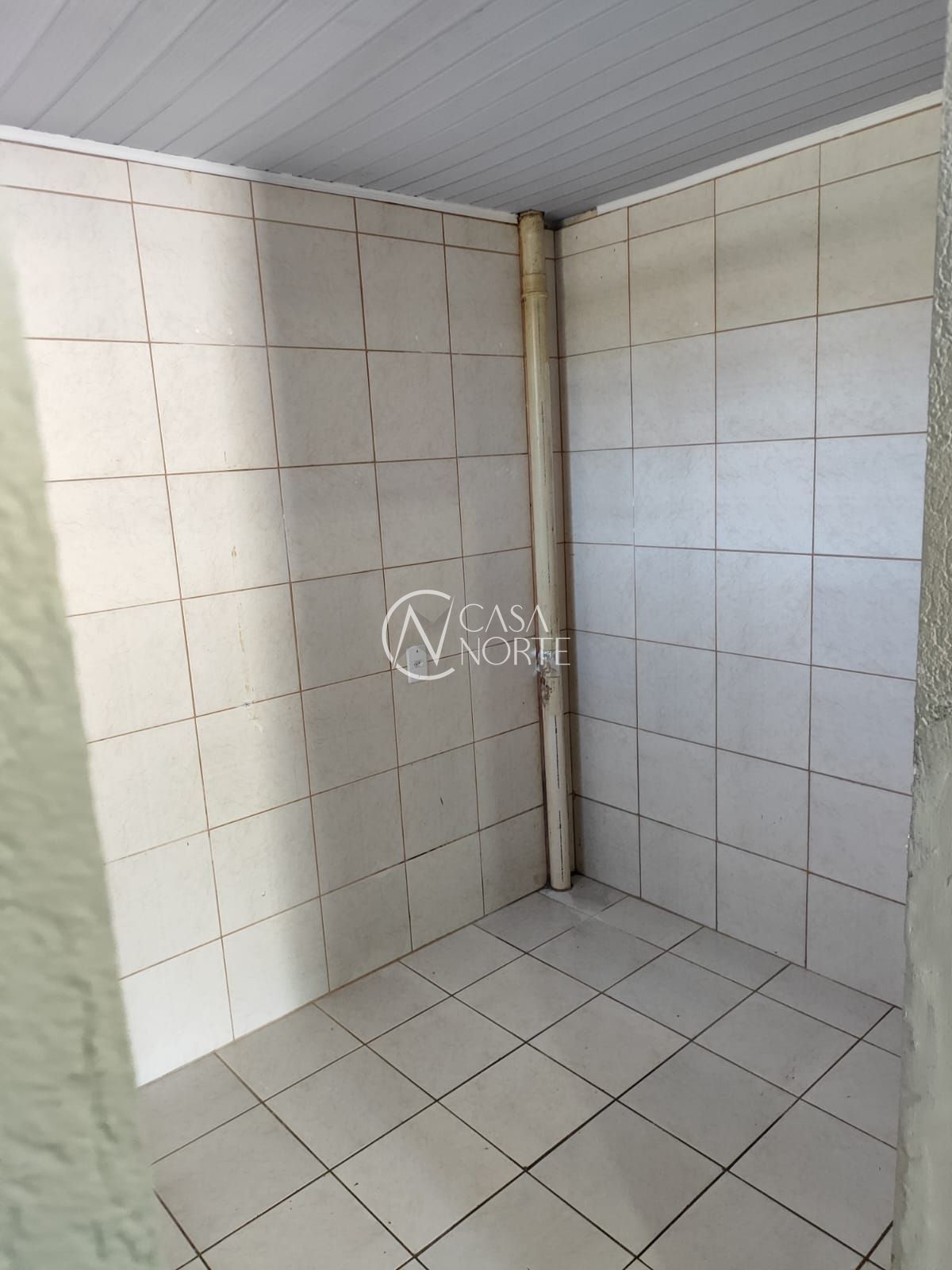 Sobrado à venda com 2 quartos, 45m², 1 vaga, Rua São Miguel no bairro Coronel Aparício Borges em Porto Alegre