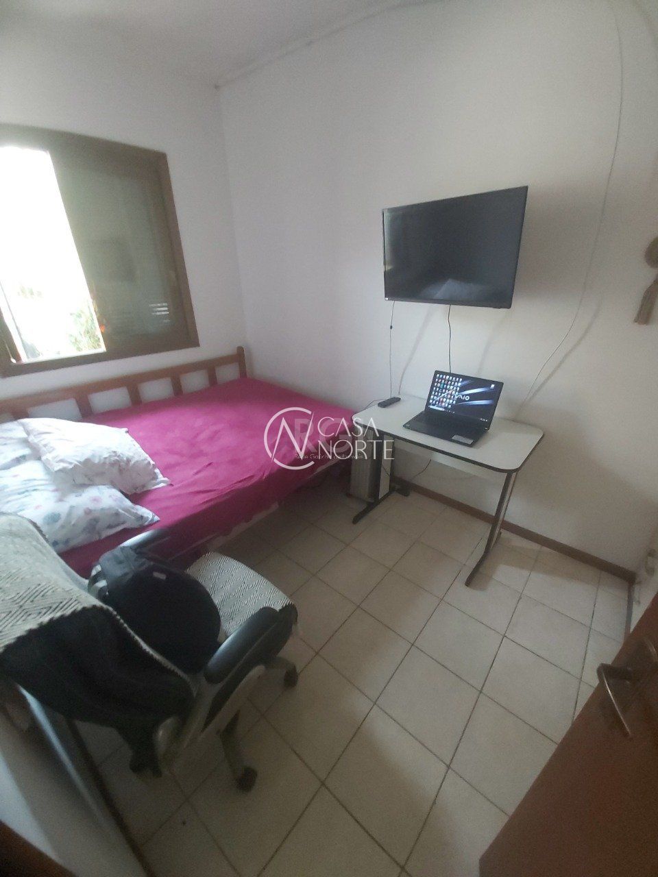 Casa à venda com 2 quartos, 63m², 2 vagas, Rua Elmo Born no bairro Hípica em Porto Alegre