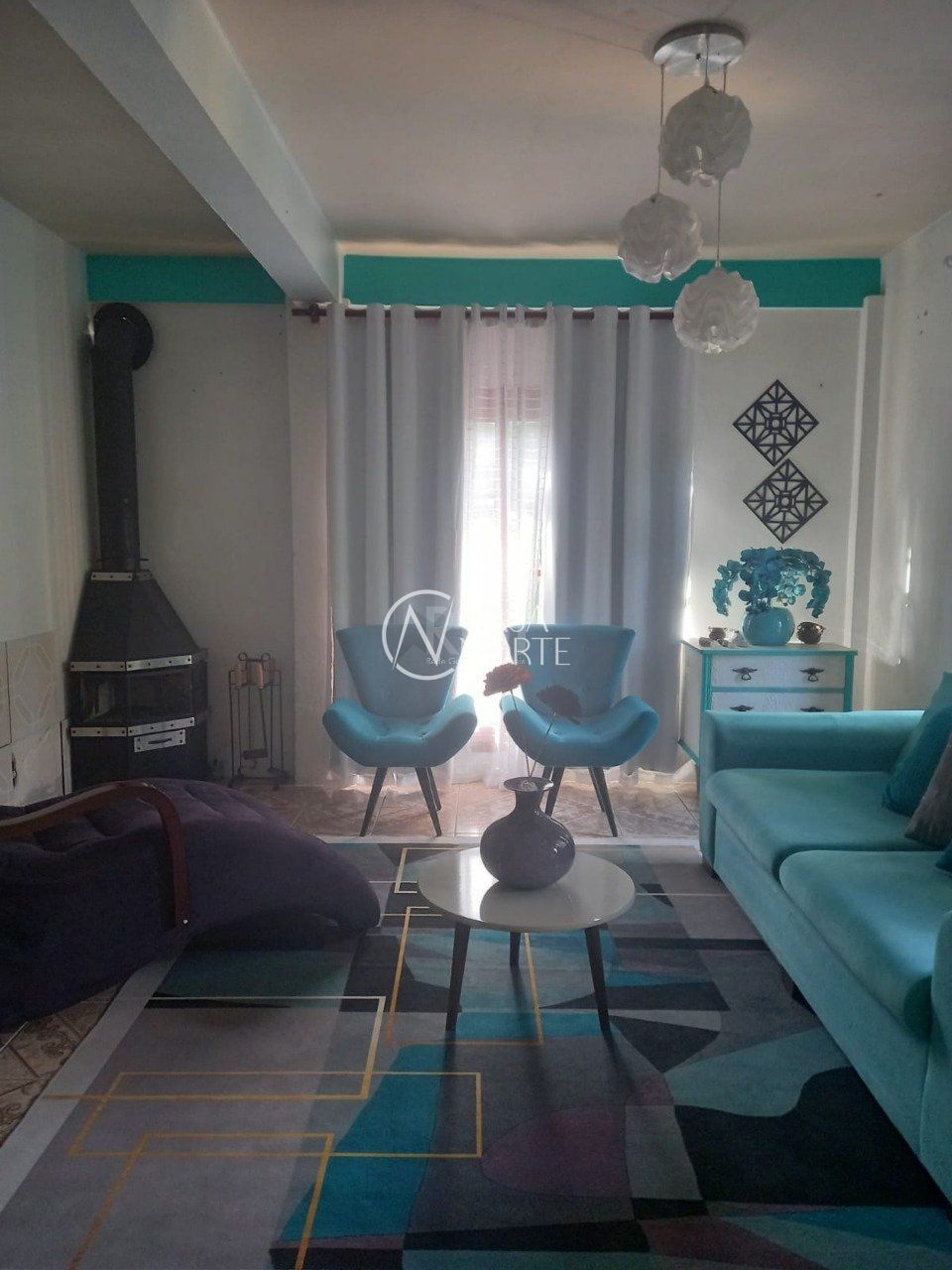 Casa à venda com 3 quartos, 220m², 4 vagas, Rua Oito Mil Oitocentos e Quarenta e Seis no bairro Lageado em Porto Alegre