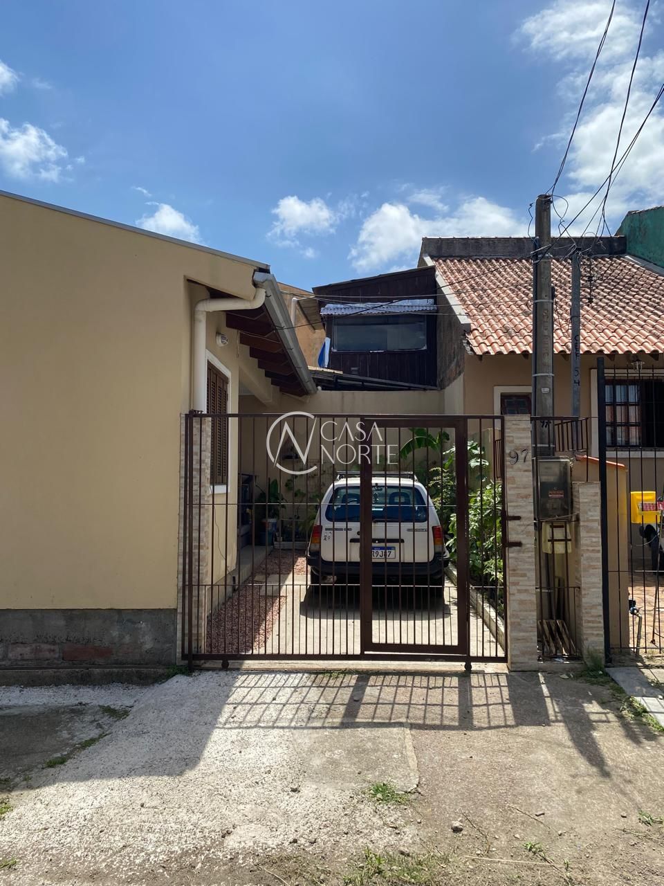 Casa à venda com 1 quarto, 25m², 1 vaga, Rua Antônio Ribeiro Messias no bairro Hípica em Porto Alegre