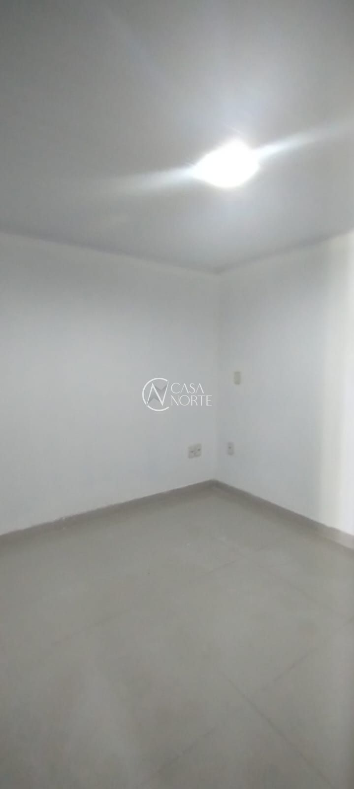 Casa à venda com 4 quartos, 250m², 1 suíte, 3 vagas, Rua Charlie Chaplin no bairro Restinga em Porto Alegre