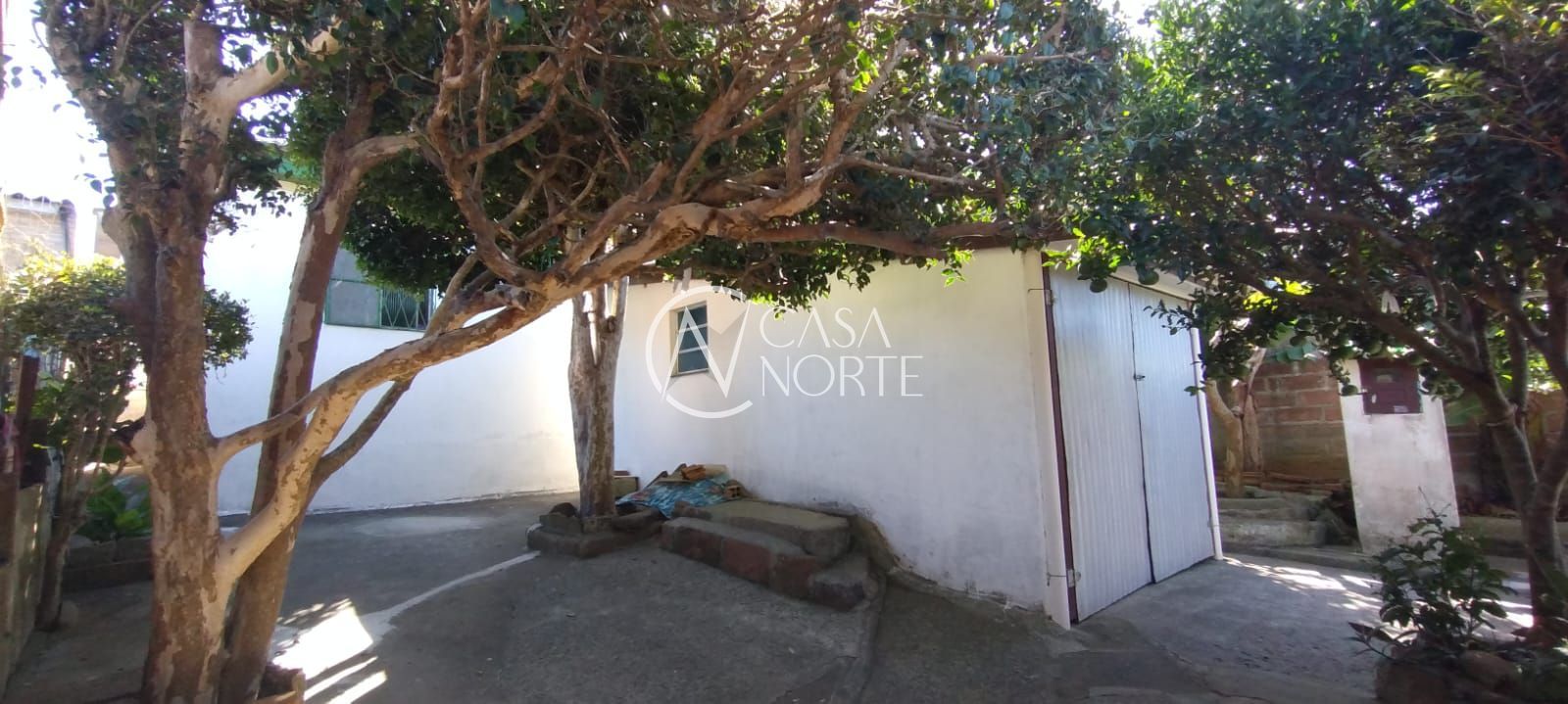Casa à venda com 2 quartos, 100m², 1 vaga, Rua Bandeirantes-Lomba do Pinheiro no bairro Lomba do Pinheiro em Porto Alegre