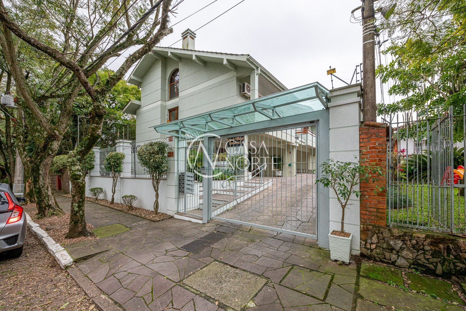 Casa de Condomínio à venda com 2 quartos, 175m², 2 vagas, Rua João Mendes Ouriques no bairro Ipanema em Porto Alegre