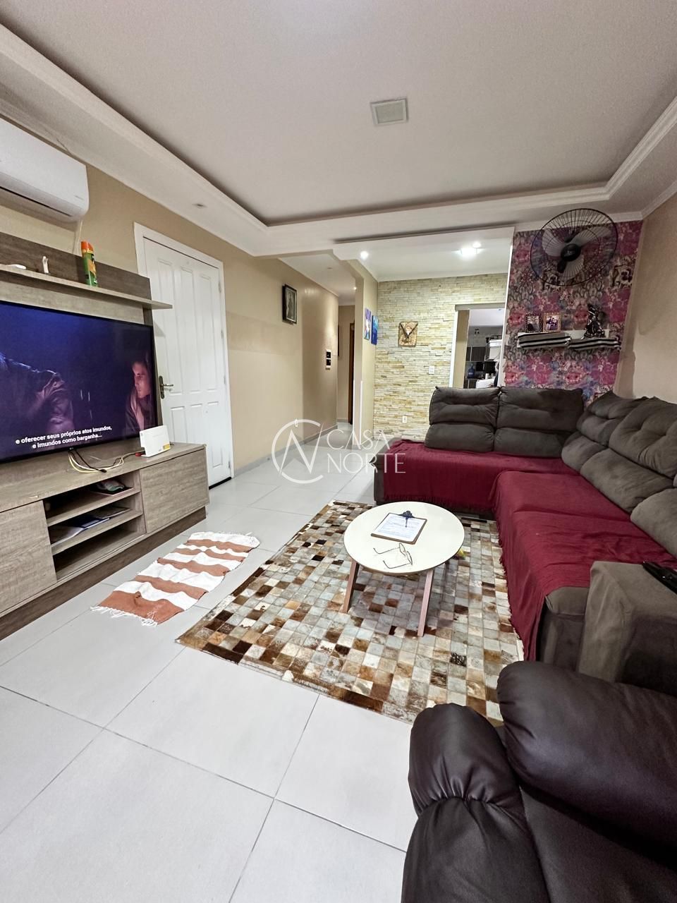 Casa à venda com 4 quartos, 190m², 2 suítes, 4 vagas, Rua Ruth Totta no bairro Hípica em Porto Alegre