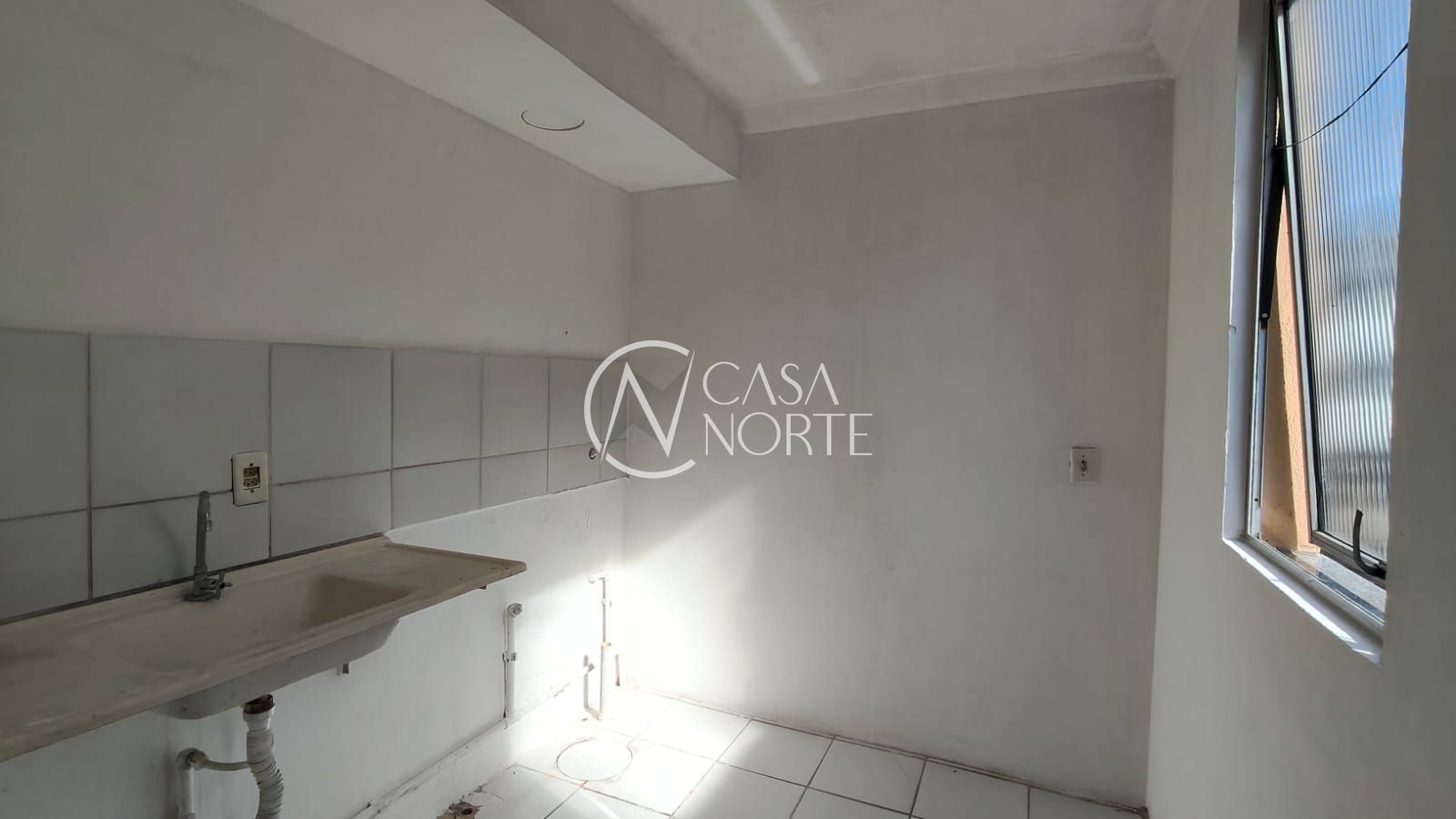 Apartamento à venda com 2 quartos, 42m², 1 vaga, Estrada Barro Vermelho no bairro Restinga em Porto Alegre