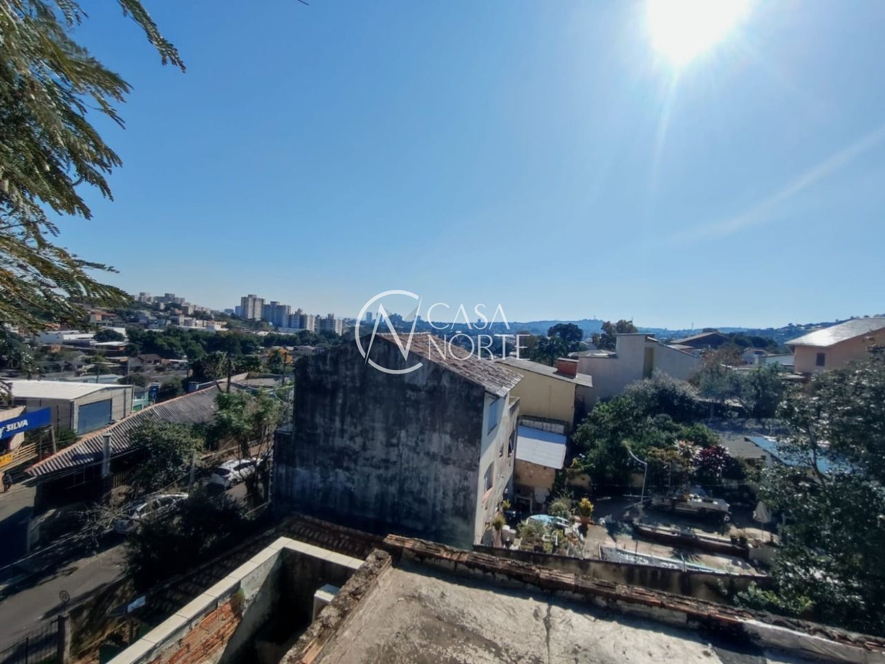 Casa à venda com 5 quartos, 200m², 2 vagas, Rua Gregório Perez no bairro Cavalhada em Porto Alegre