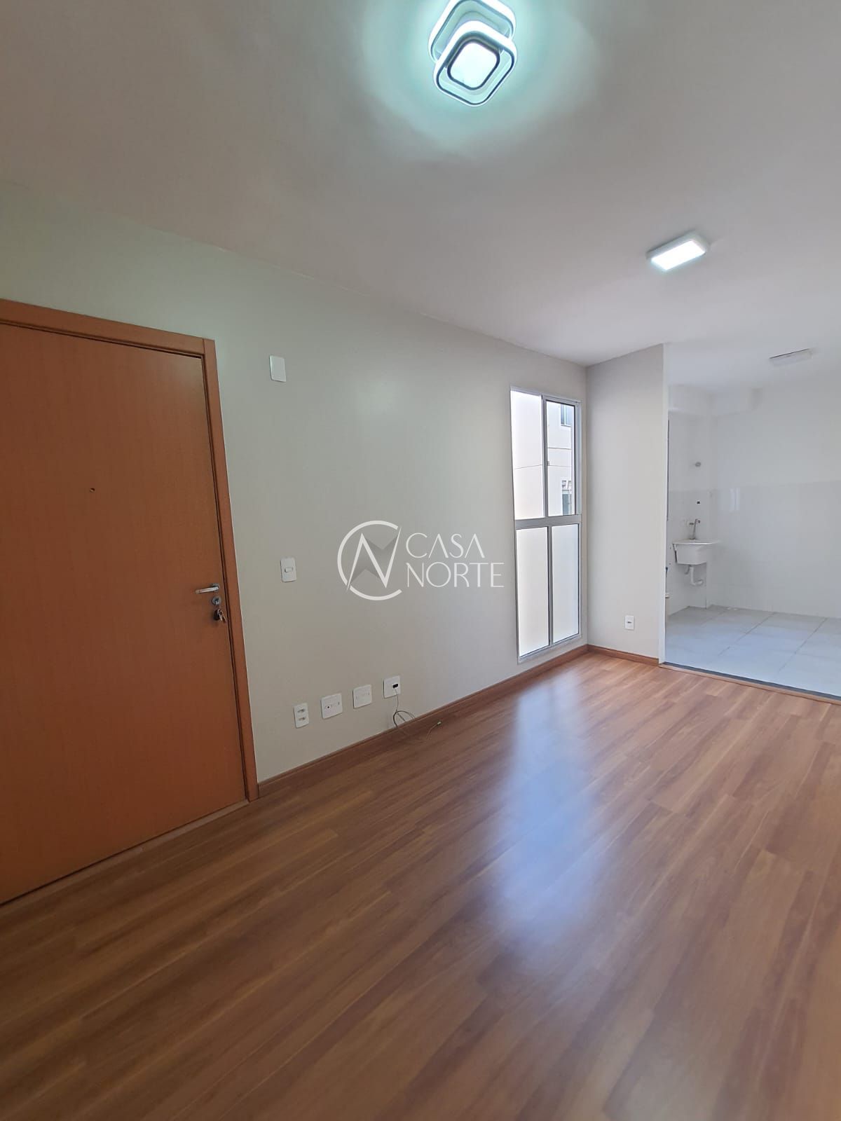 Apartamento à venda com 2 quartos, 40m², 1 vaga, Rua Sete Mil e Oito no bairro Restinga em Porto Alegre