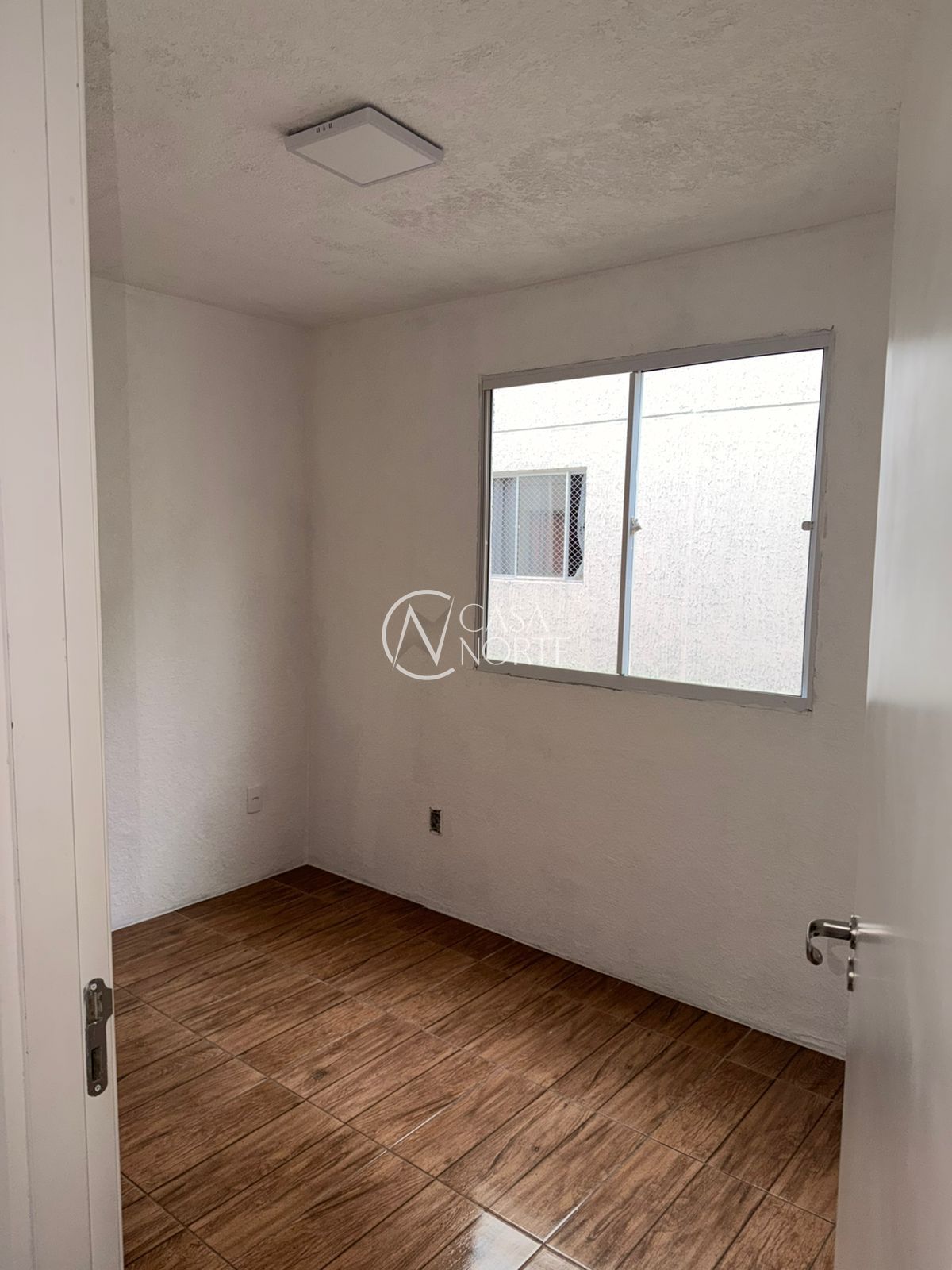 Apartamento à venda com 2 quartos, 41m², 1 vaga, Rua Sabino Pereira Nunes no bairro Restinga em Porto Alegre