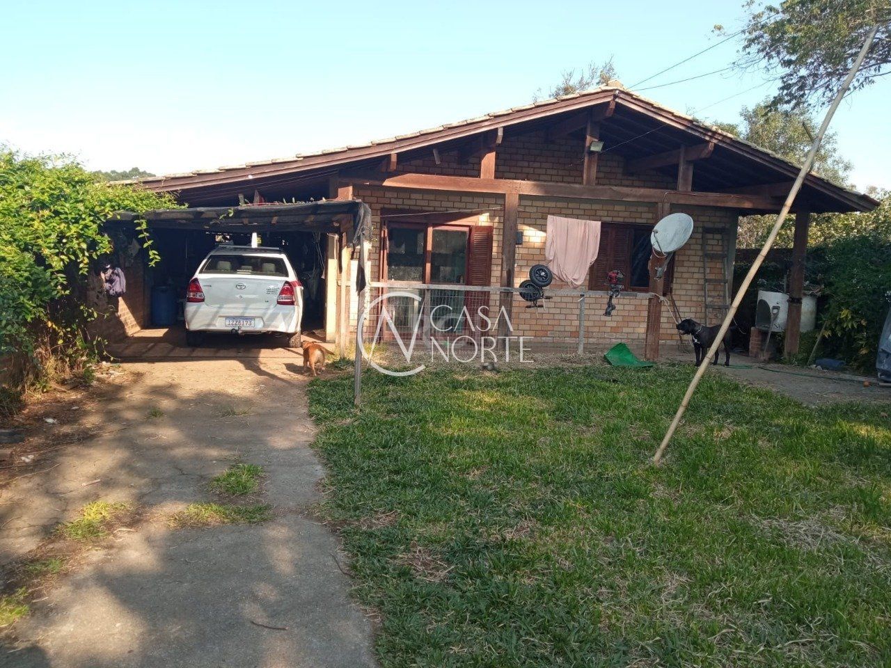 Casa à venda com 2 quartos, 70m², 3 vagas, Beco da Vitória no bairro Boa Vista do Sul em Porto Alegre