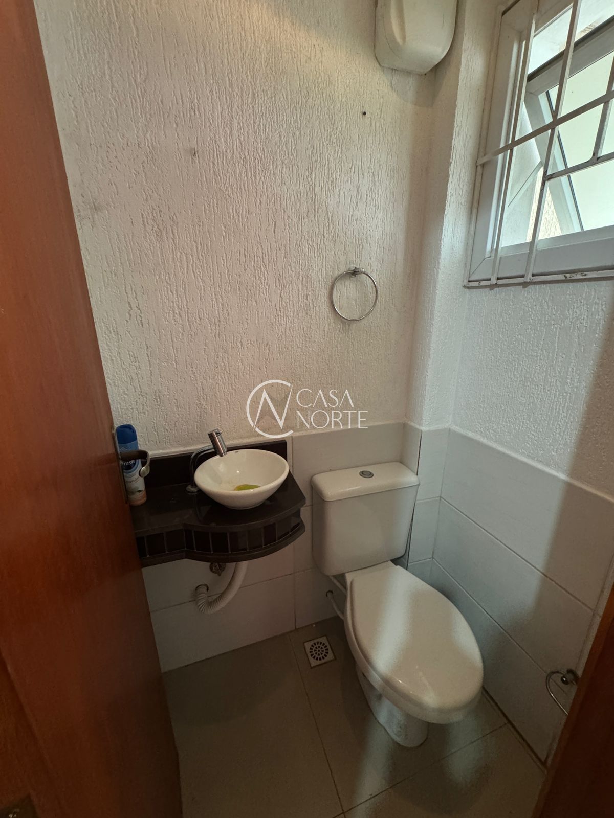 Casa à venda com 3 quartos, 119m², 3 suítes, 2 vagas, Rua Ilari Arlindo Basei no bairro Guarujá em Porto Alegre