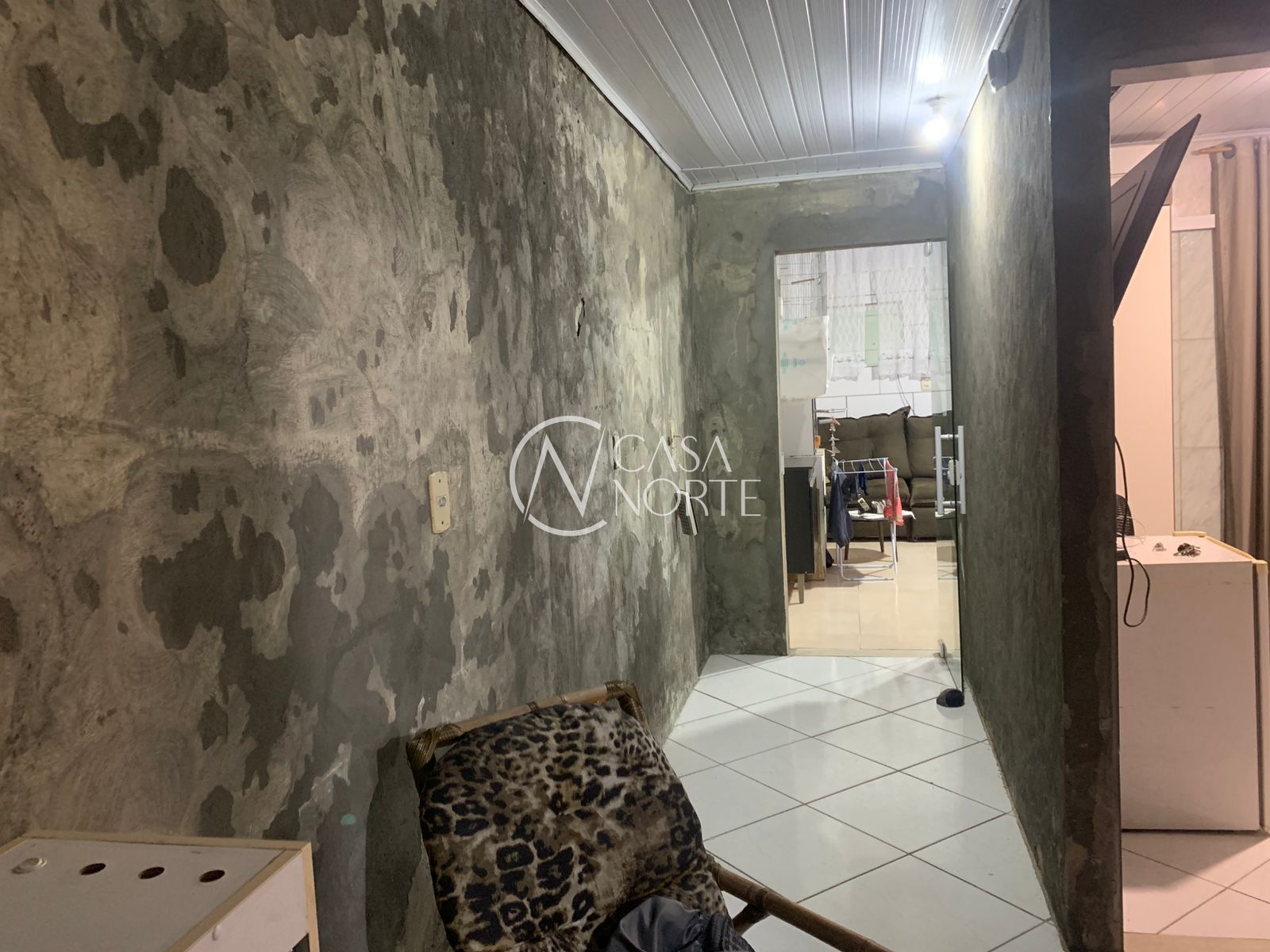 Casa à venda com 2 quartos, 47m², 1 vaga, Rua do Schneider 1516 no bairro Hípica em Porto Alegre