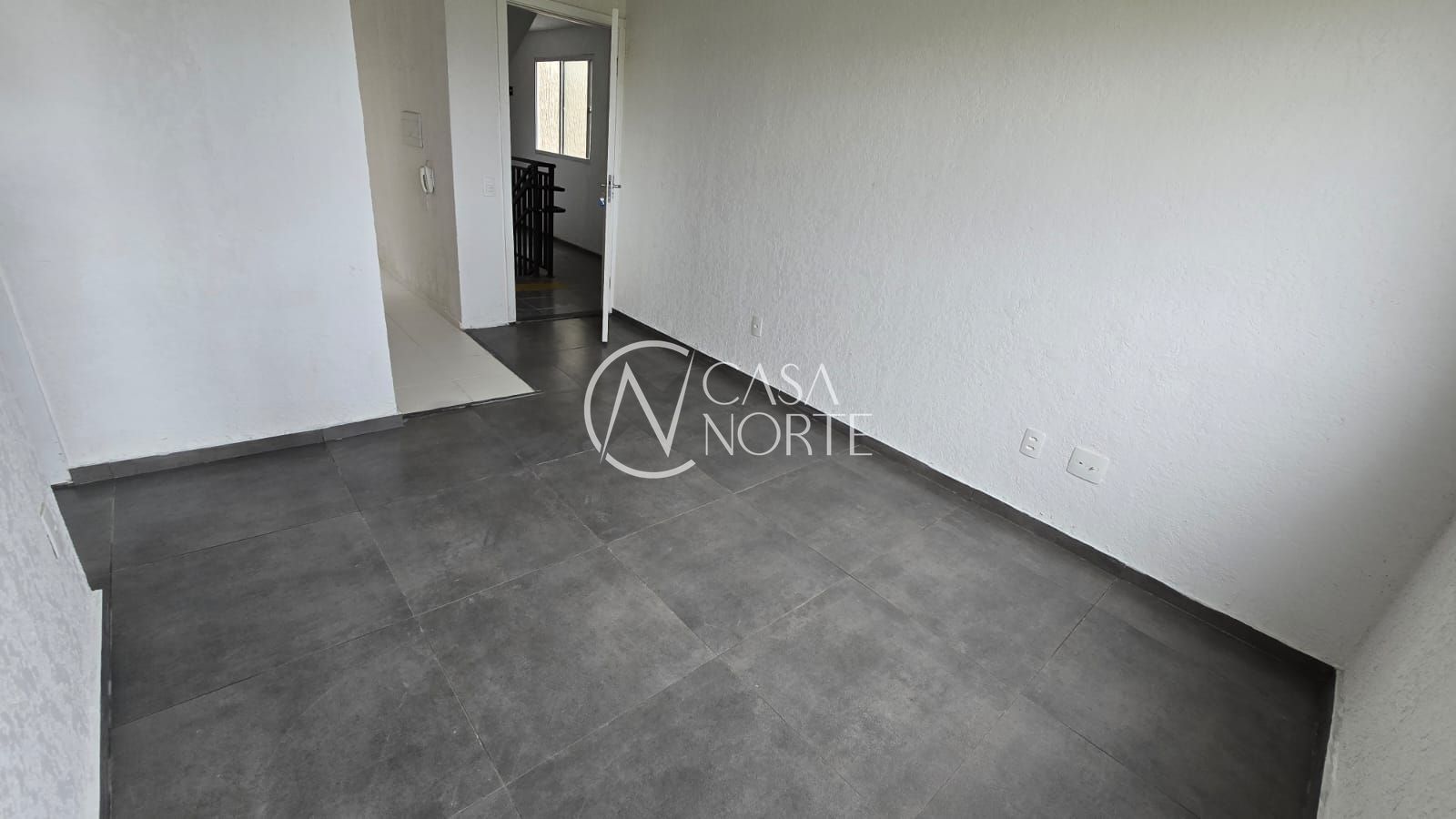 Apartamento à venda com 2 quartos, 40m², 1 vaga, Rua Sabino Pereira Nunes no bairro Restinga em Porto Alegre