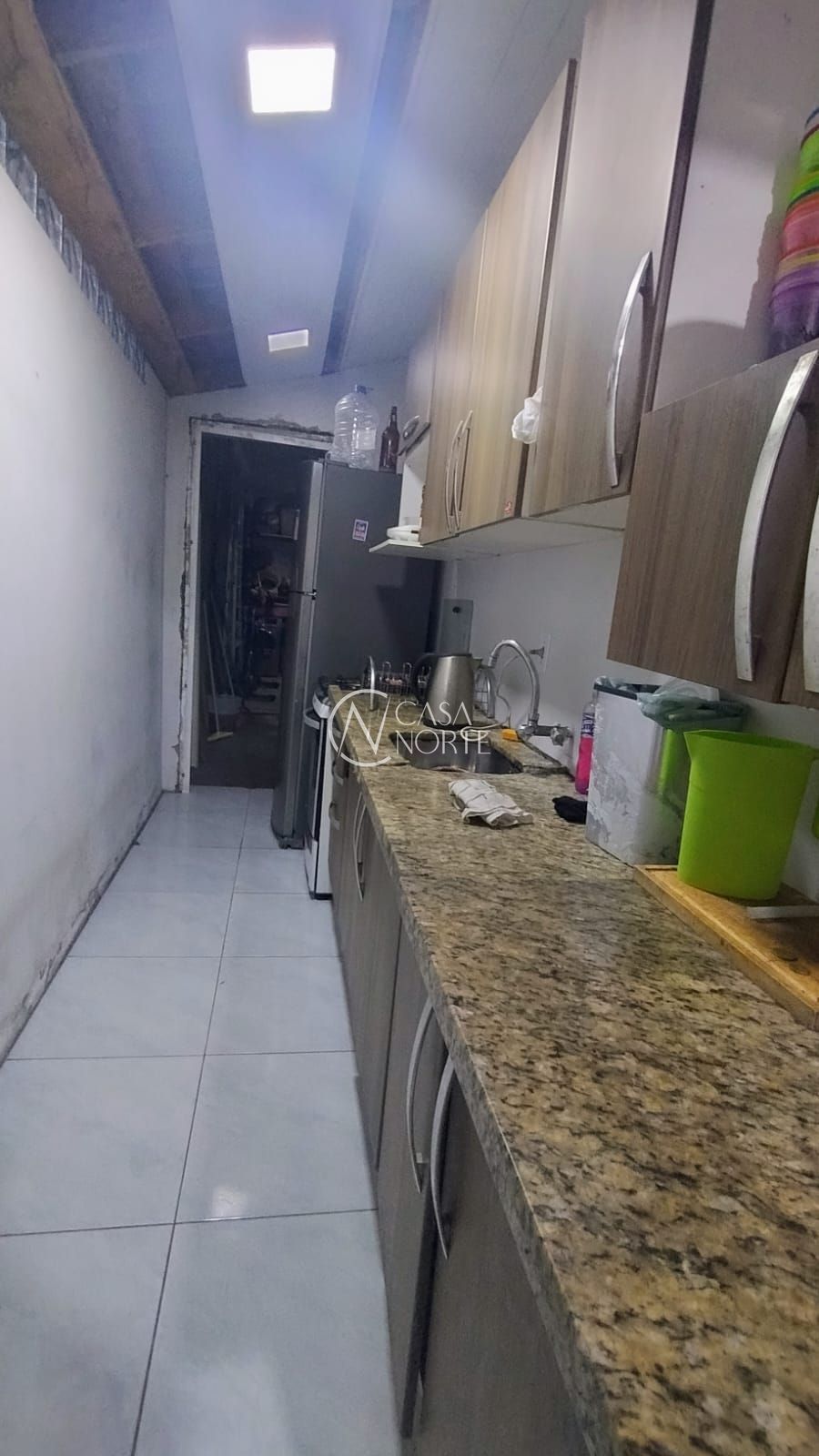 Casa à venda com 1 quarto, 28m², 1 vaga, Rua Olímpio Tabajara no bairro Restinga em Porto Alegre