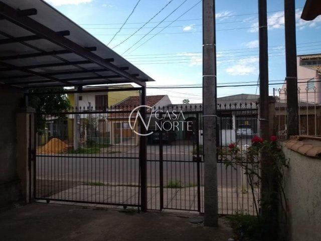 Casa à venda com 3 quartos, 65m², 1 vaga, Rua Elvira Dendena no bairro Hípica em Porto Alegre