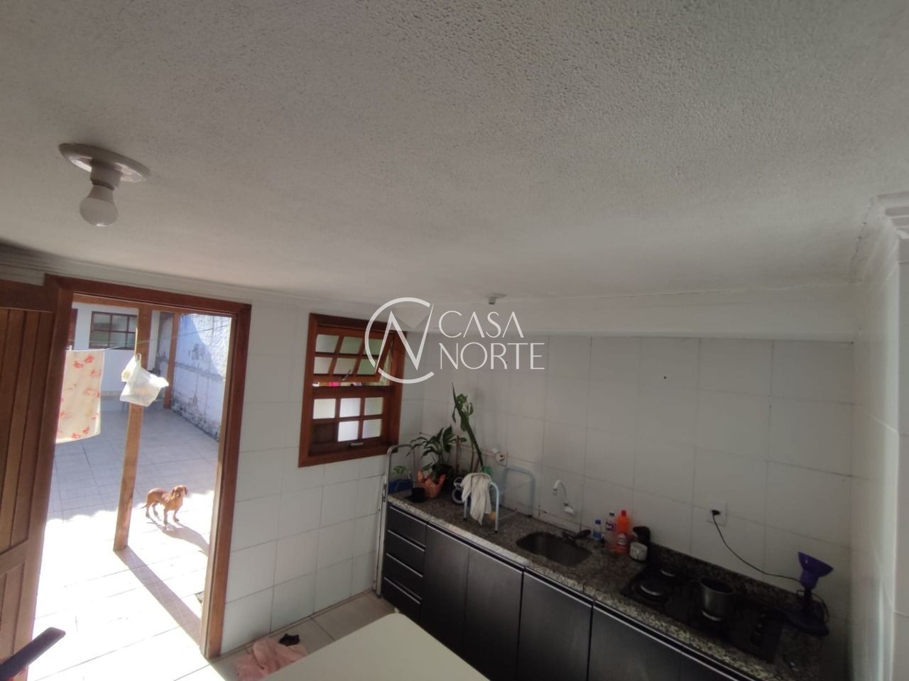 Sobrado à venda com 3 quartos, 170m², 2 vagas, Rua Delmar Kuhn no bairro Hípica em Porto Alegre