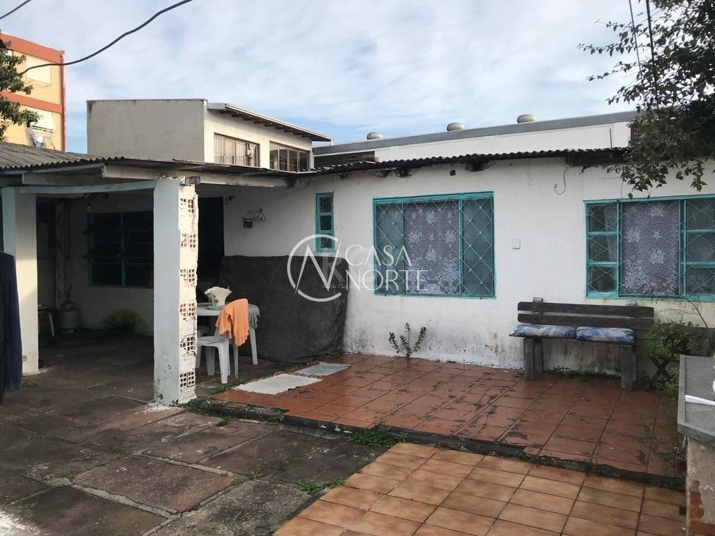 Casa à venda com 4 quartos, 150m², 1 suíte, 4 vagas, Avenida Otto Niemeyer no bairro Tristeza em Porto Alegre