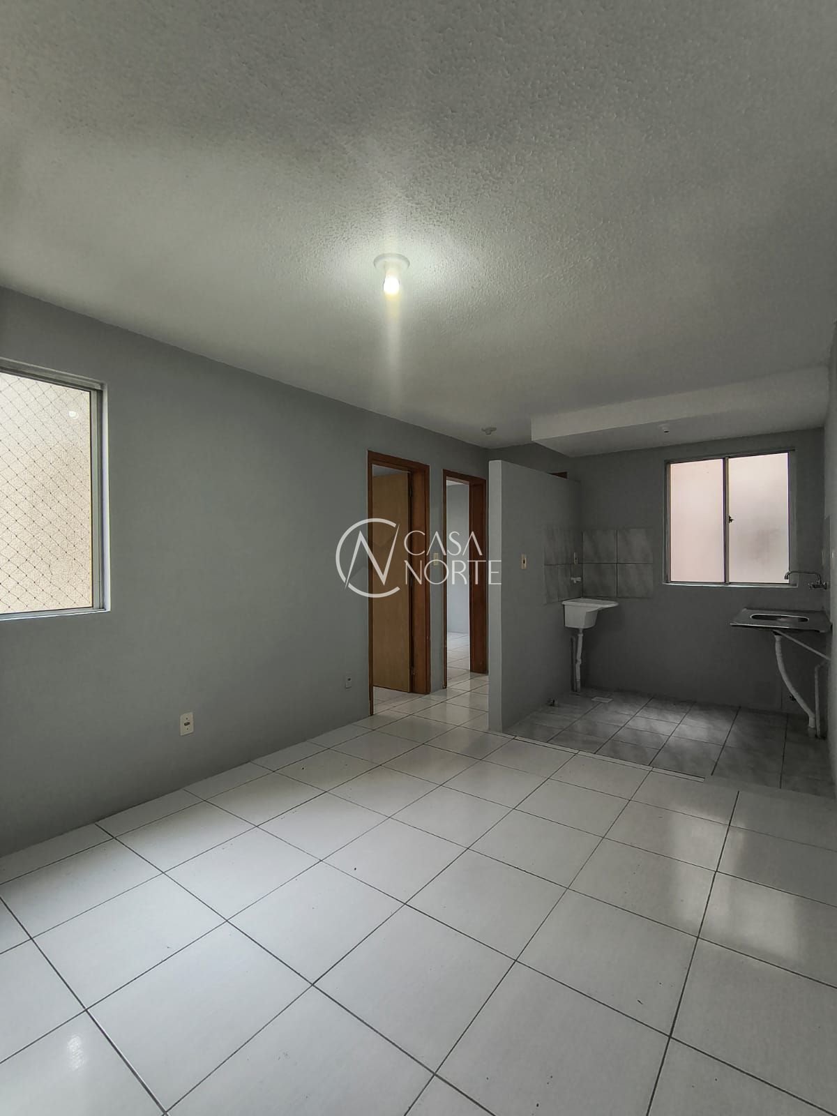 Apartamento à venda com 2 quartos, 38m², 1 vaga, Rua Capitão Pedroso no bairro Restinga em Porto Alegre