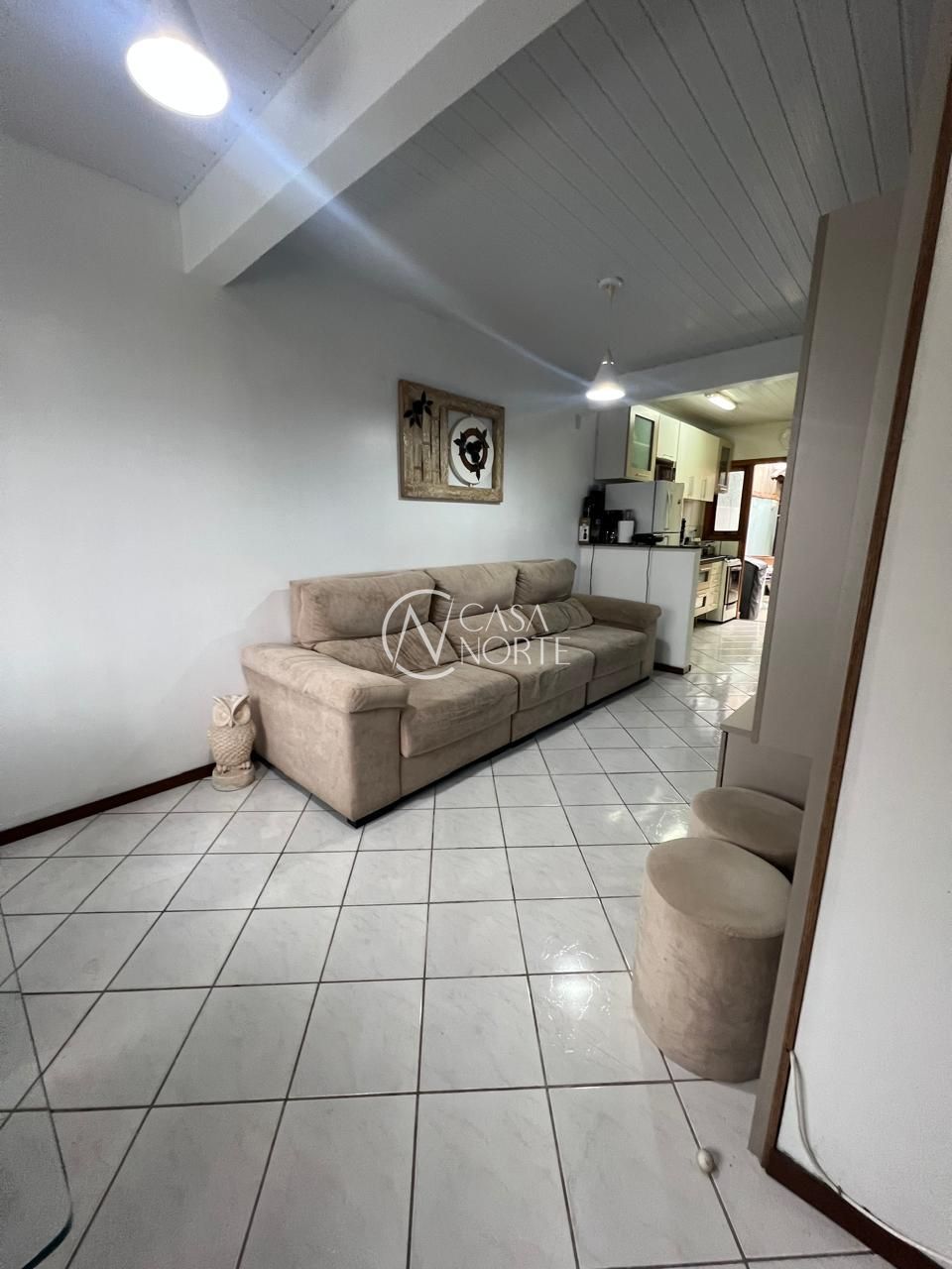 Casa à venda com 3 quartos, 53m², 1 vaga, Rua João Pinheiro Machado no bairro Hípica em Porto Alegre