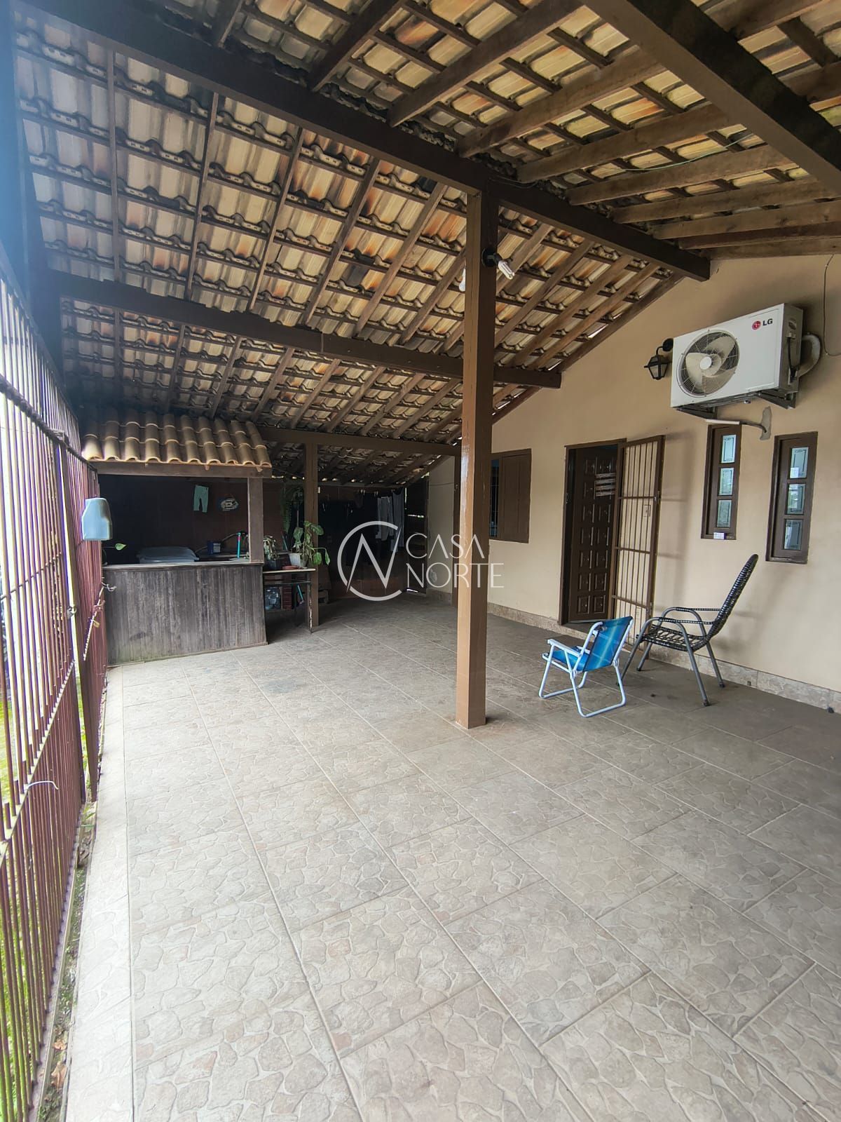 Casa à venda com 3 quartos, 100m², 2 vagas, Beco do Paladino no bairro Campo Novo em Porto Alegre