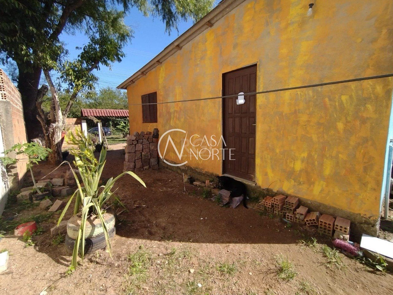 Casa à venda com 1 quarto, 54m², 2 vagas, Estrada Jacques da Rosa no bairro Lageado em Porto Alegre