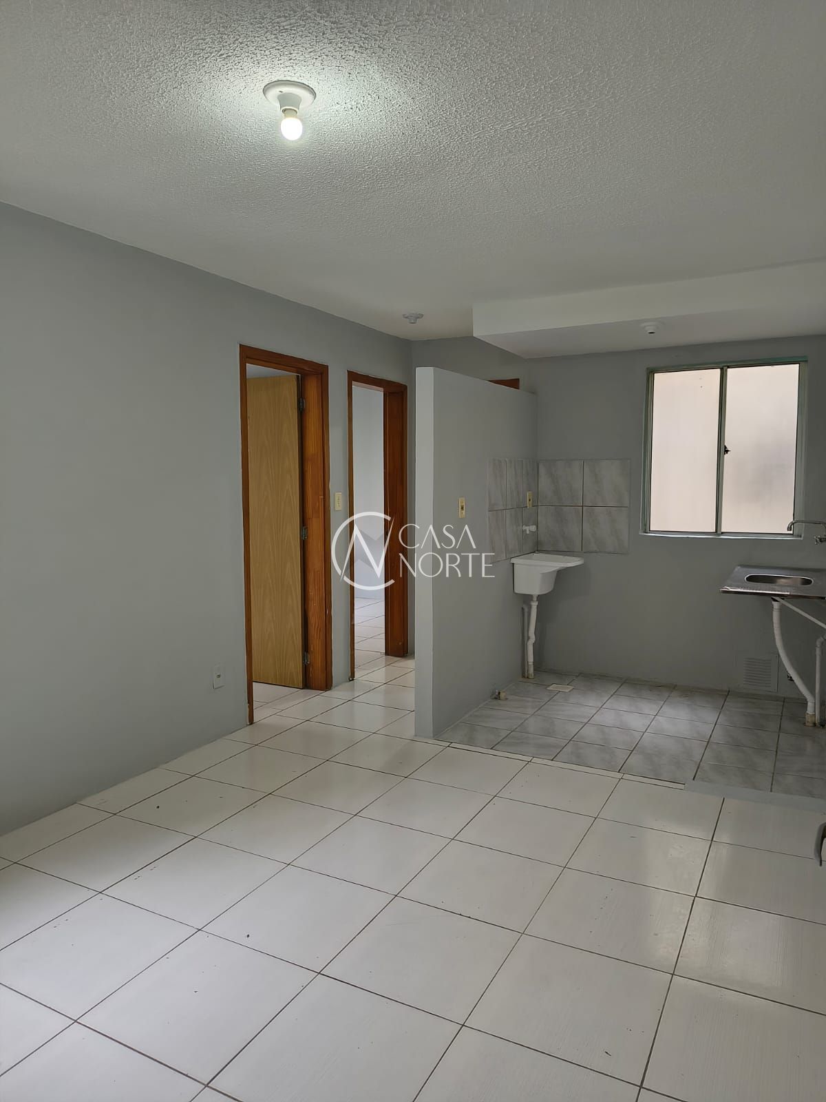 Apartamento à venda com 2 quartos, 38m², 1 vaga, Rua Capitão Pedroso no bairro Restinga em Porto Alegre