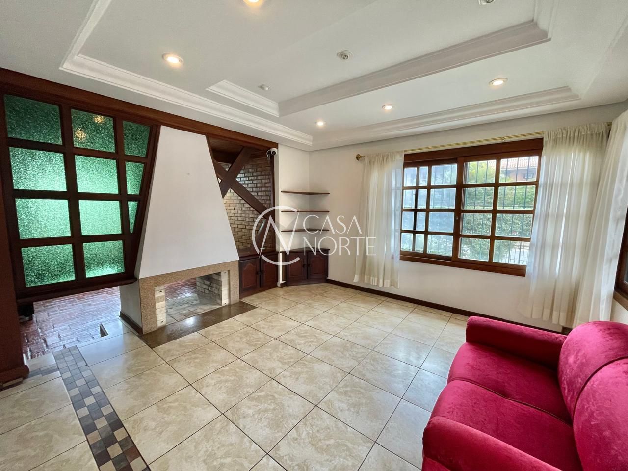 Casa à venda com 3 quartos, 338m², 2 suítes, 5 vagas, Rua Gávea no bairro Ipanema em Porto Alegre