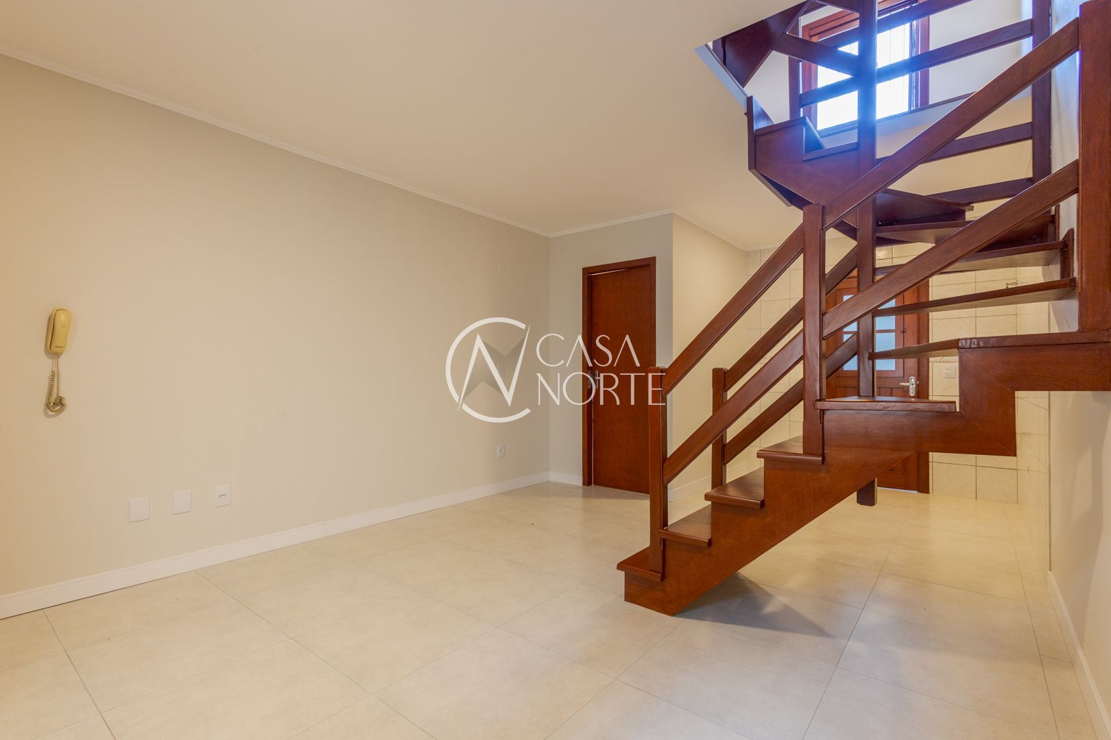 Casa de Condomínio à venda com 3 quartos, 112m², 1 suíte, 2 vagas, Rua Álvaro Guterres no bairro Tristeza em Porto Alegre