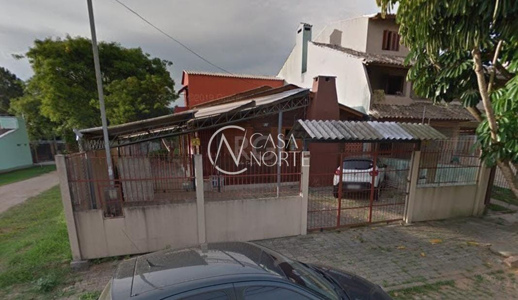Casa à venda com 2 quartos, 120m², 2 vagas, Rua Ponciano Pacheco da Silveira no bairro Guarujá em Porto Alegre