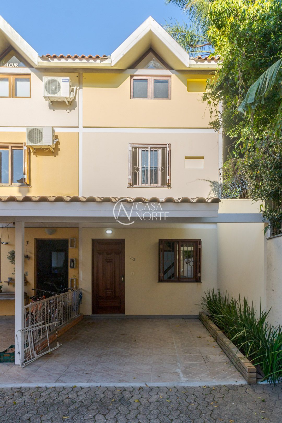 Casa de Condomínio à venda com 3 quartos, 112m², 1 suíte, 2 vagas, Rua Álvaro Guterres no bairro Tristeza em Porto Alegre