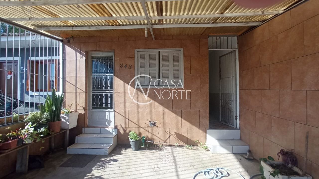 Sobrado à venda com 3 quartos, 90m², 1 vaga, Rua Say Marques no bairro Hípica em Porto Alegre