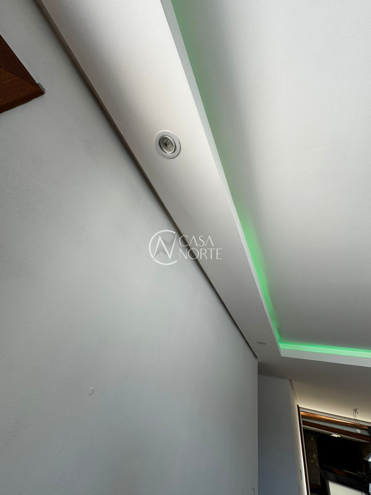 Casa à venda com 3 quartos, 106m², 2 vagas, Rua Ruth Totta no bairro Hípica em Porto Alegre