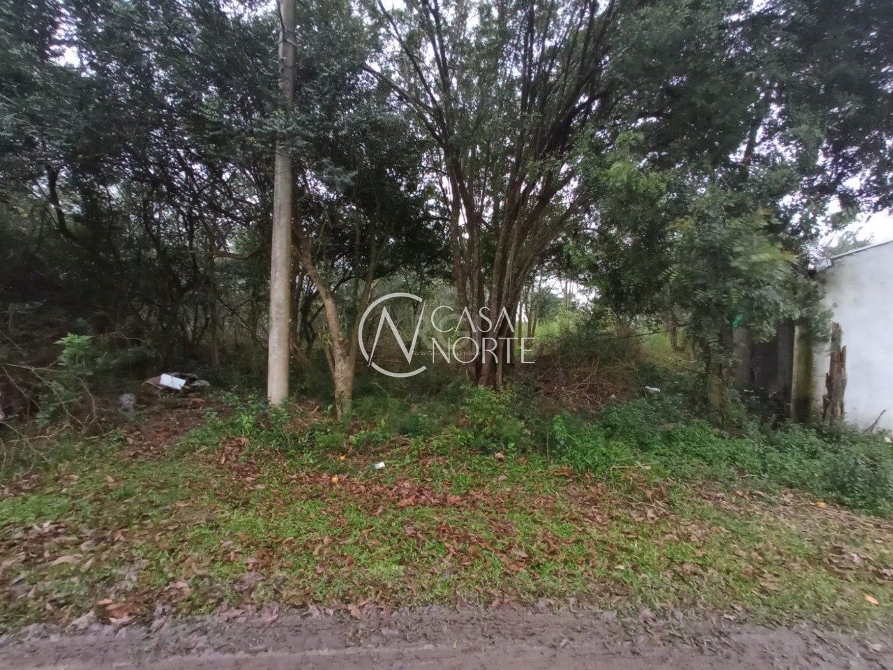 Terreno à venda  com 2160m², Rua José Bastide no bairro Chapéu do Sol em Porto Alegre