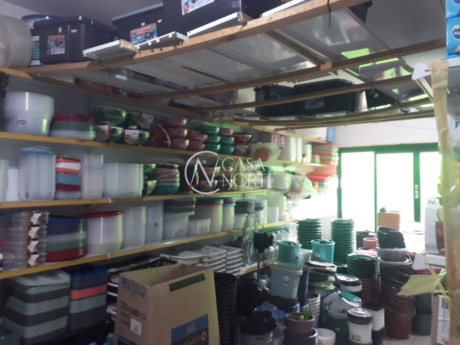 Casa Comercial à venda , 150m², Avenida Economista Nilo Wulff no bairro Restinga em Porto Alegre