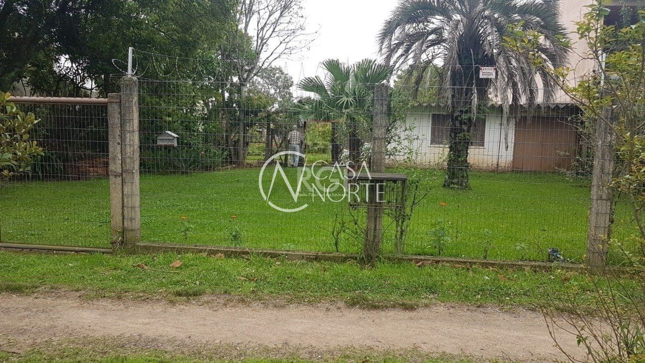 Casa à venda com 1 quarto, 45m², 10 vagas, Estrada Barro Vermelho no bairro Restinga em Porto Alegre