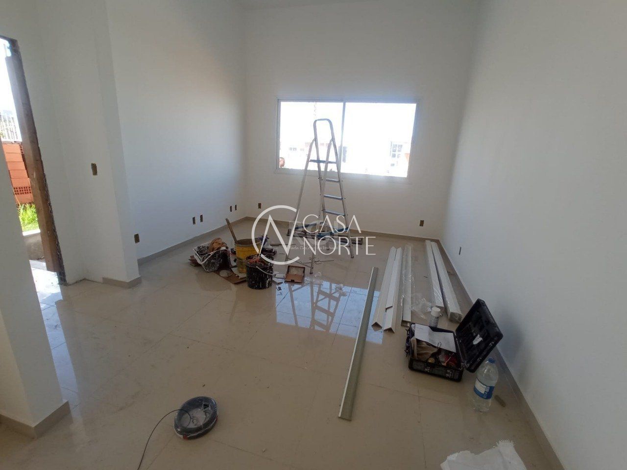 Casa à venda com 3 quartos, 90m², 1 suíte, 2 vagas, Rua Jorge Babot Miranda no bairro Aberta dos Morros em Porto Alegre