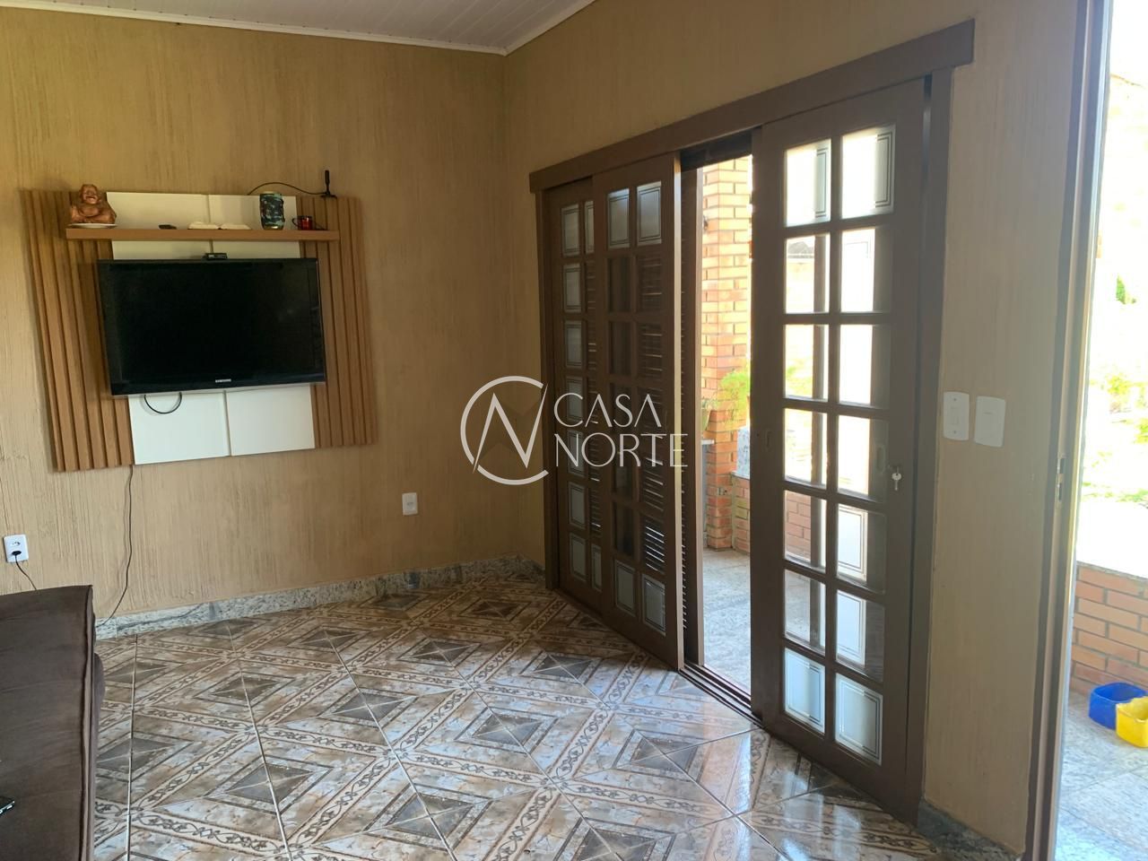 Casa à venda com 2 quartos, 80m², 3 vagas, Rua do Cerro no bairro Lageado em Porto Alegre