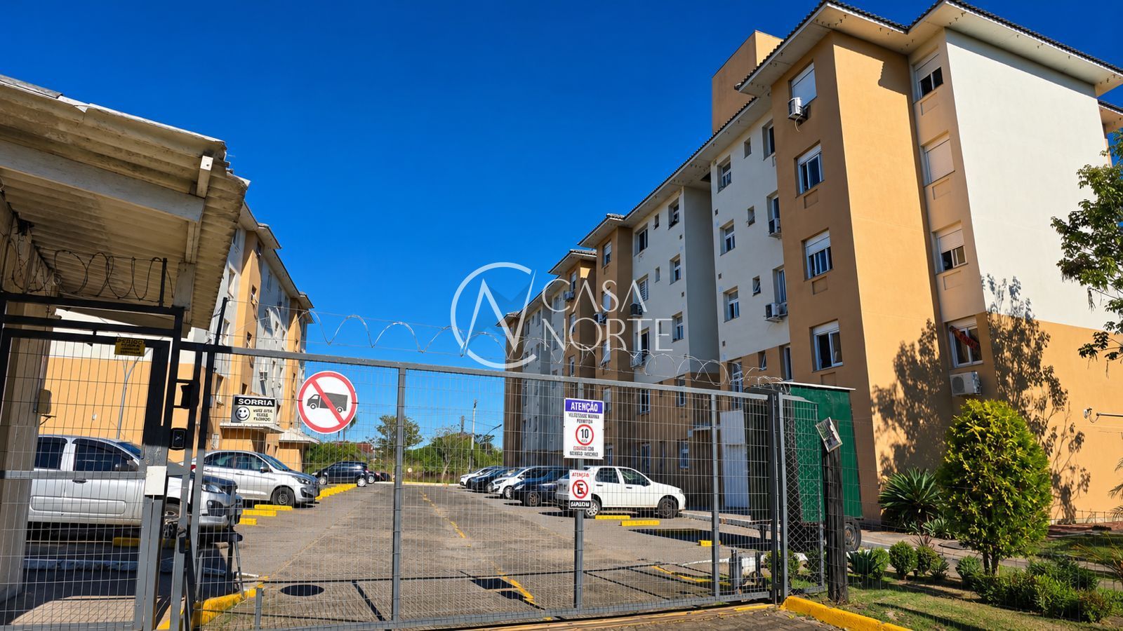 Apartamento à venda com 2 quartos, 47m², 1 vaga, Rua Napoleão Jacques da Rosa no bairro Restinga em Porto Alegre