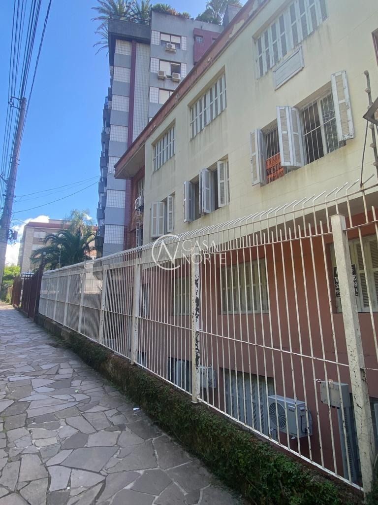 Apartamento à venda com 3 quartos, 76m², 1 vaga, Rua General Neto no bairro Floresta em Porto Alegre