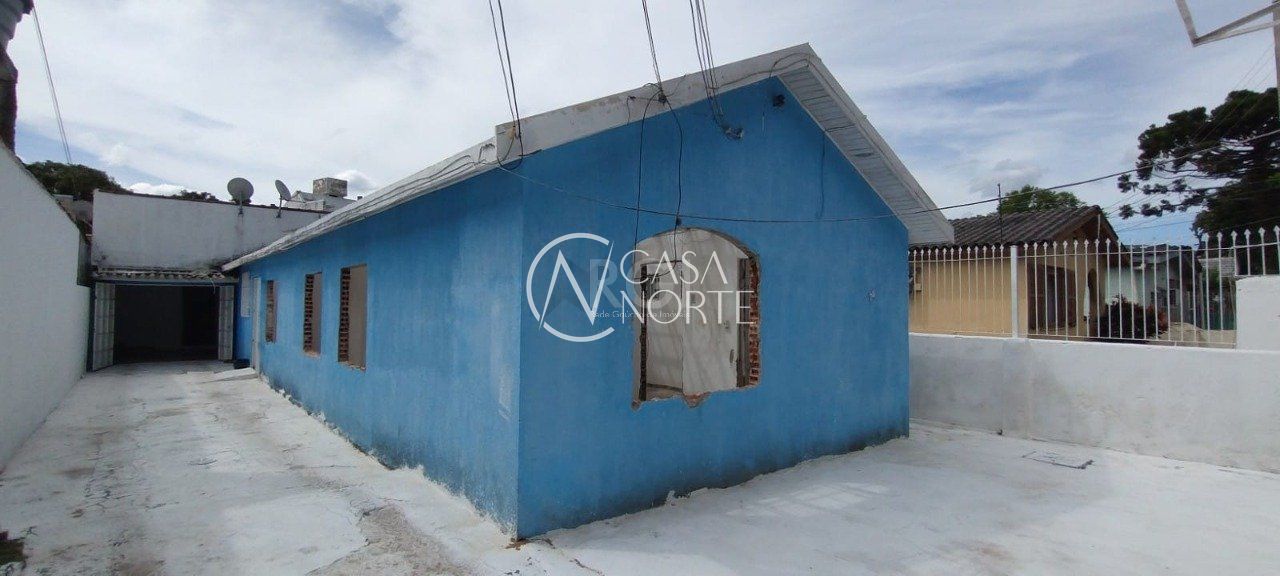 Casa à venda com 7 quartos, 200m², 1 suíte, 5 vagas, Rua Cirilo Leite Torres no bairro Espírito Santo em Porto Alegre