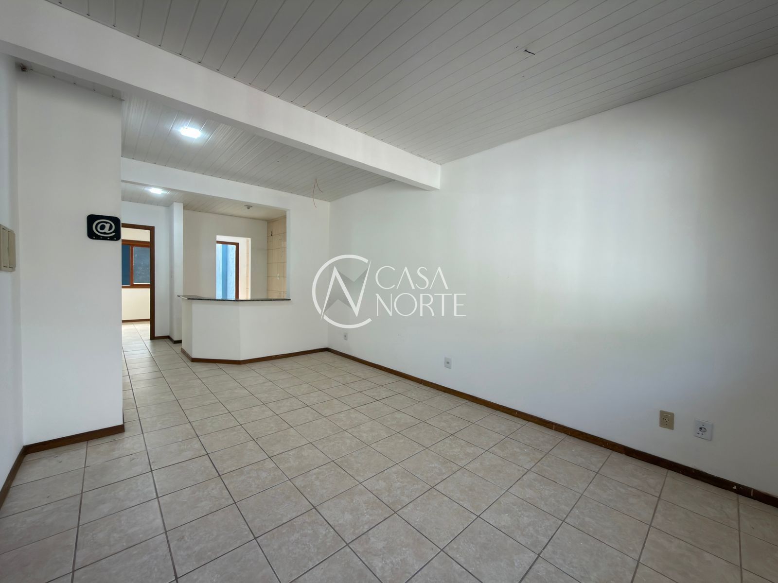 Casa à venda com 3 quartos, 75m², 2 vagas, Rua Darcy de Bastos Germann no bairro Hípica em Porto Alegre