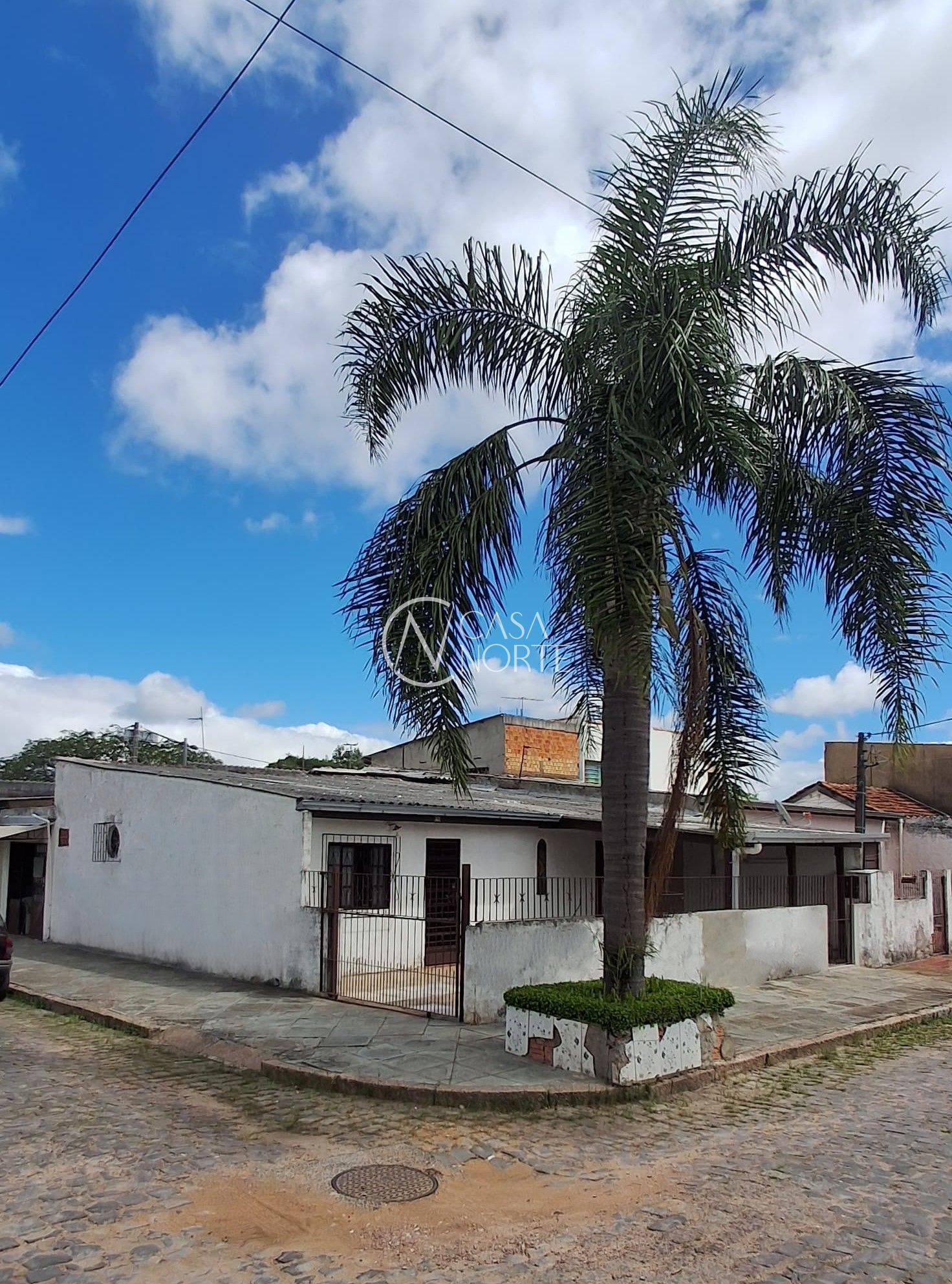 Casa à venda com 2 quartos, 120m², 1 suíte, 2 vagas, Acesso H no bairro Restinga em Porto Alegre