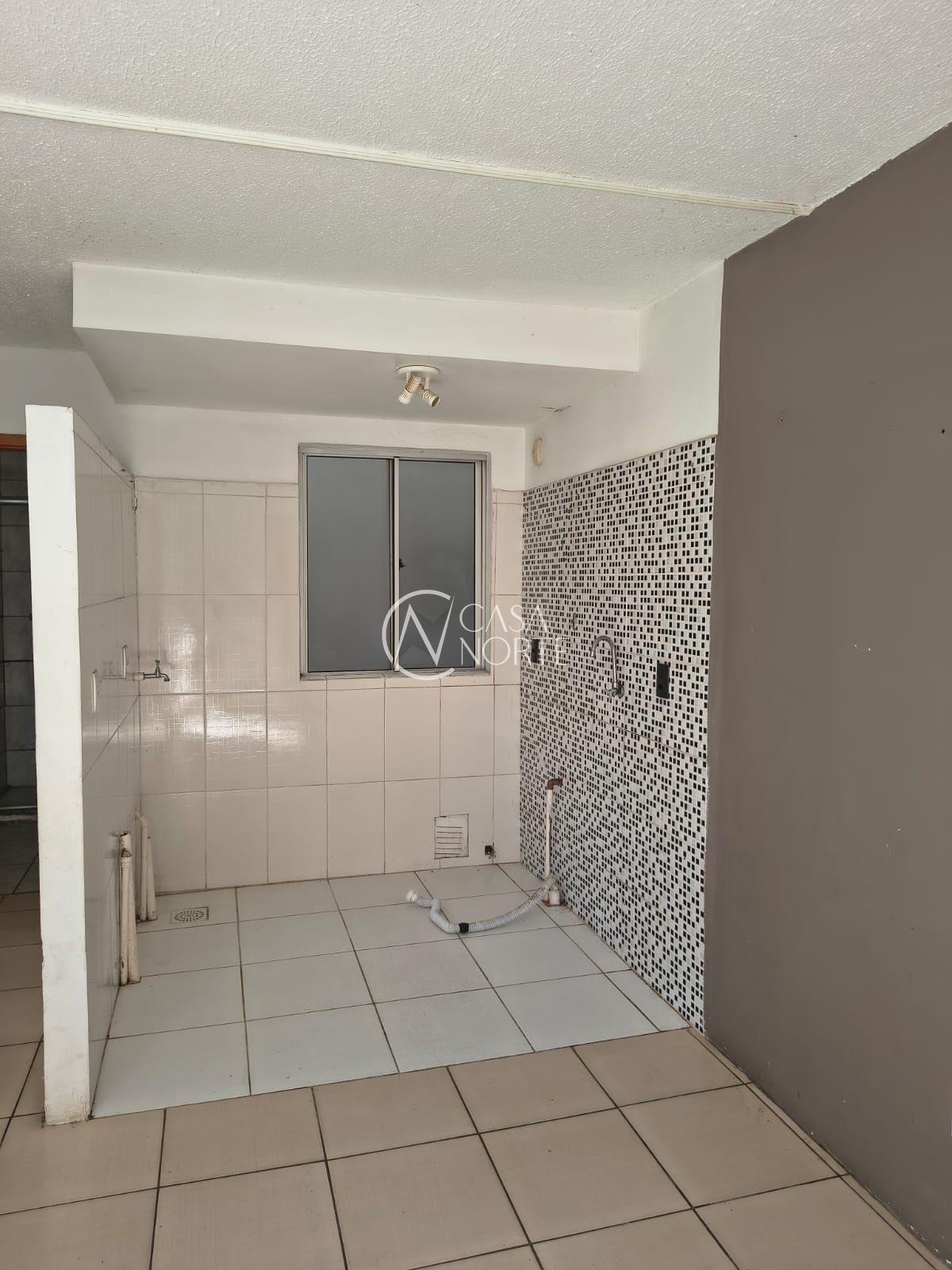 Apartamento à venda com 2 quartos, 38m², 1 vaga, Rua Capitão Pedroso no bairro Restinga em Porto Alegre