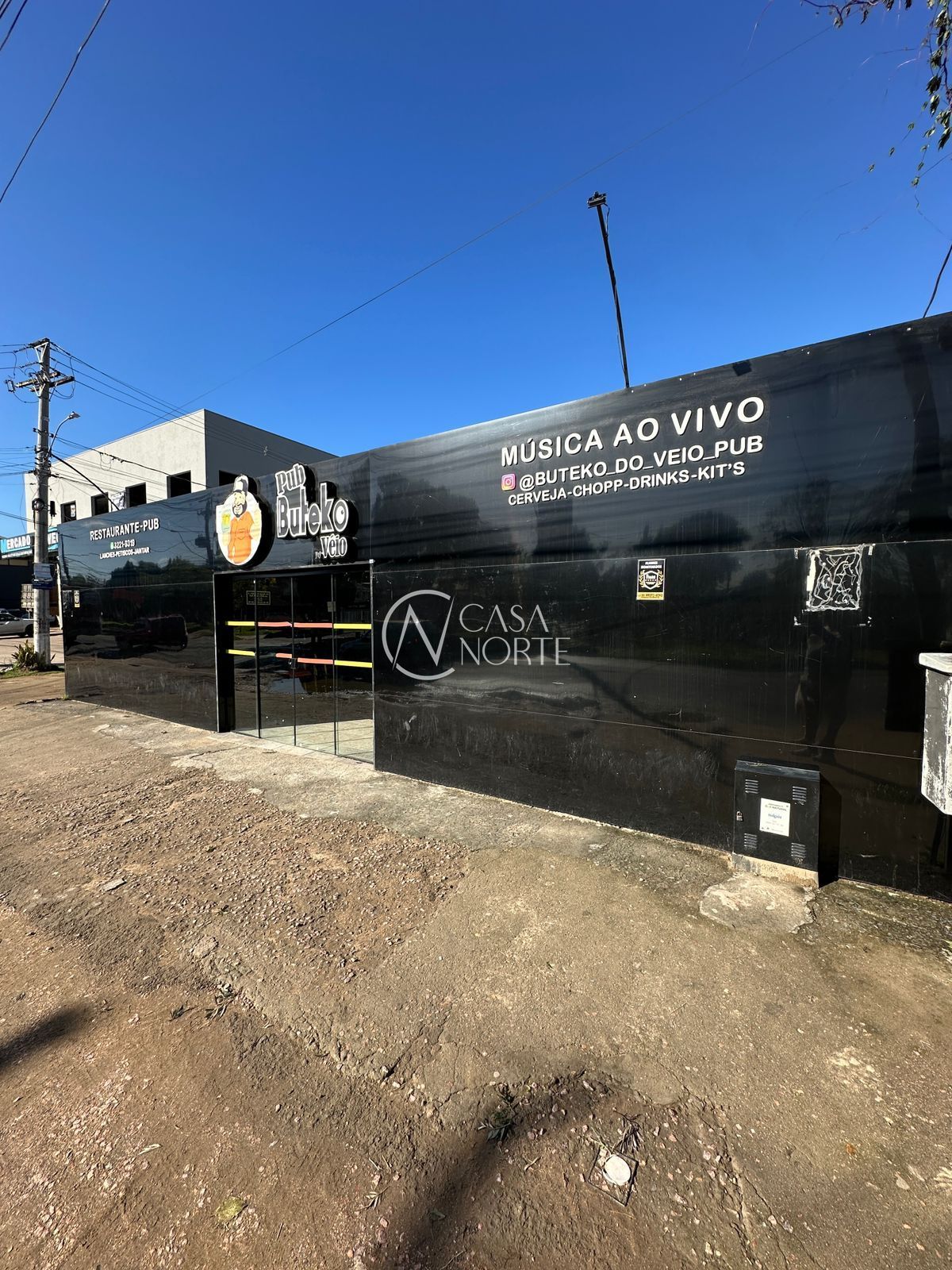 Casa Comercial à venda com 2 quartos, 400m², 1 vaga, Avenida Edgar Pires de Castro no bairro Hípica em Porto Alegre