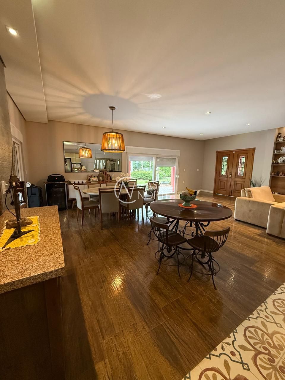 Sítio à venda com 3 quartos, 212m², 2 suítes, 3 vagas, Beco do Ermínio no bairro Lami em Porto Alegre