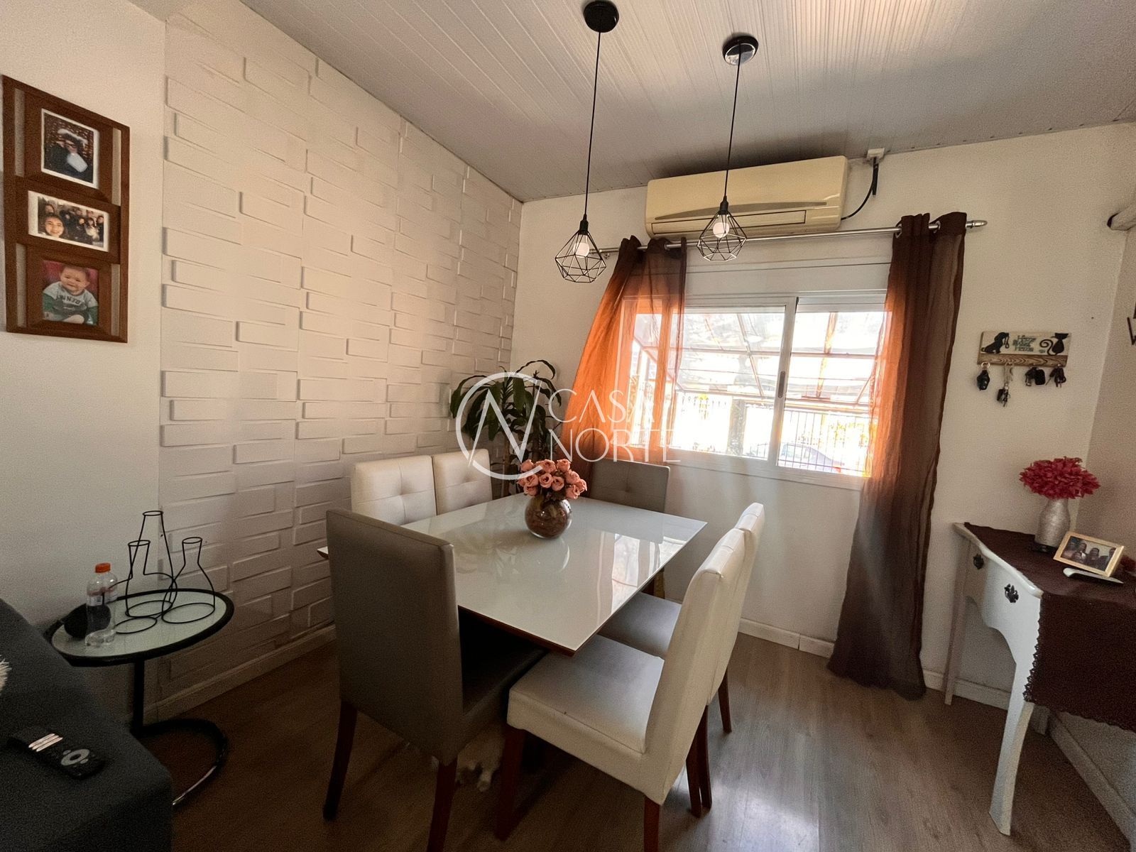 Casa à venda com 3 quartos, 51m², 1 vaga, Rua Pedro Faria no bairro Hípica em Porto Alegre