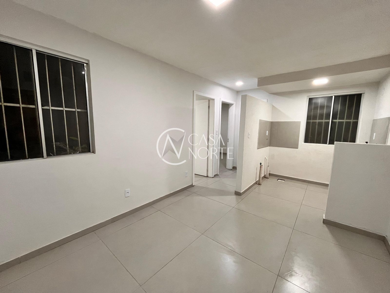 Apartamento à venda com 2 quartos, 38m², 1 vaga, Rua Capitão Pedroso no bairro Restinga em Porto Alegre