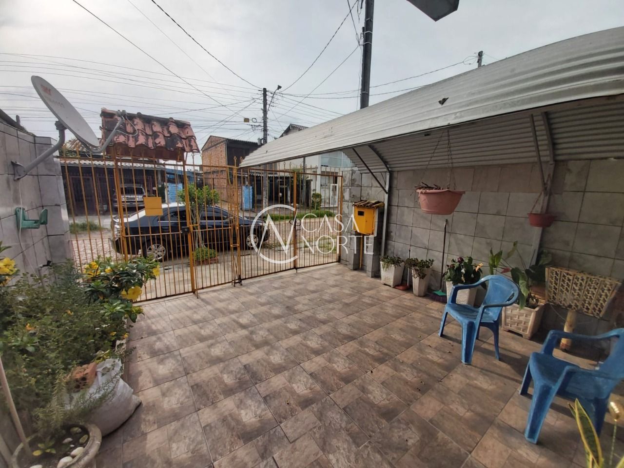 Casa à venda com 1 quarto, 90m², 2 vagas, Rua Delmar Kuhn no bairro Hípica em Porto Alegre